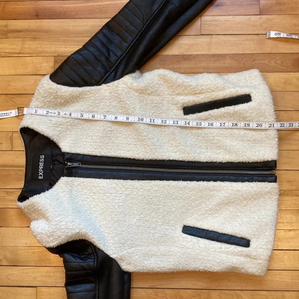 Express Leather Jacket - Picture 12 of 14